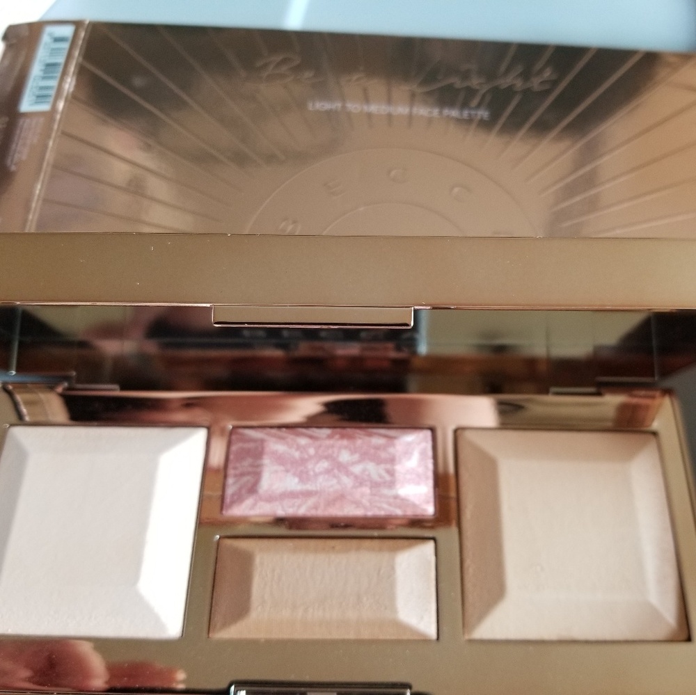 becca pallet